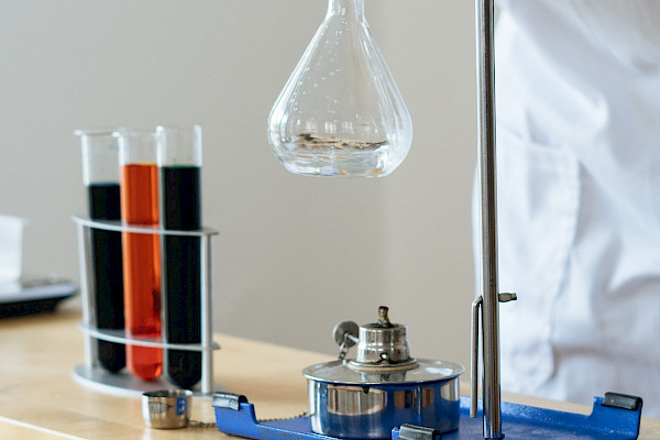 Laboratory equipment